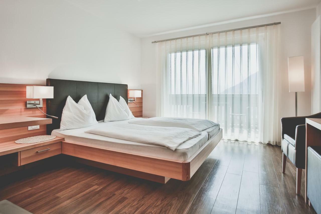Seppmair Hotel Lagundo Bagian luar foto